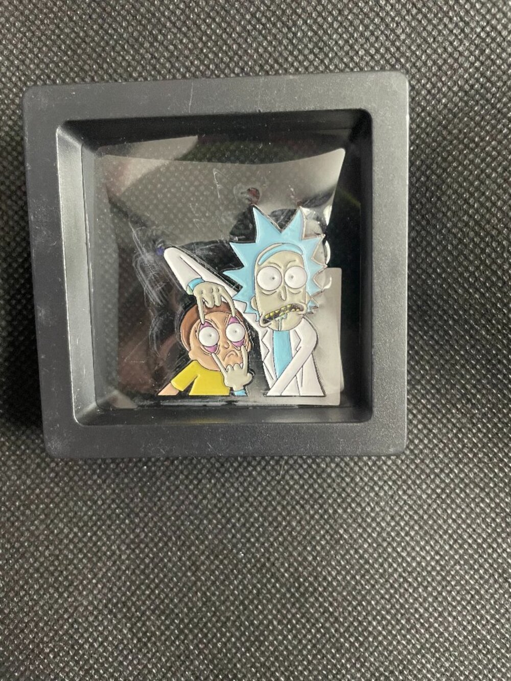 Headgear hat pin